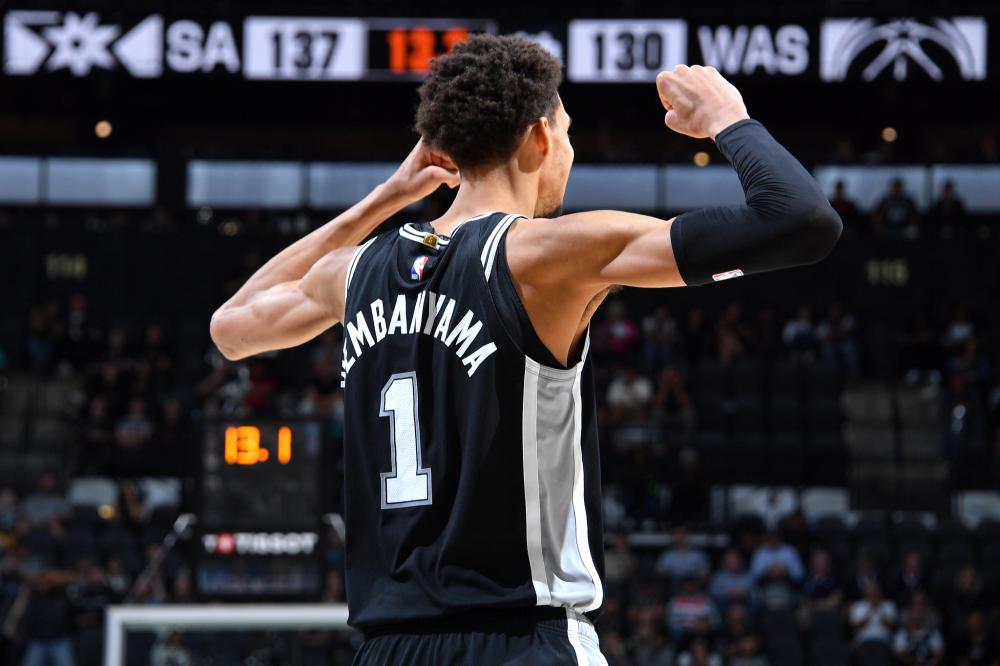 个能够在狭 个能够在狭