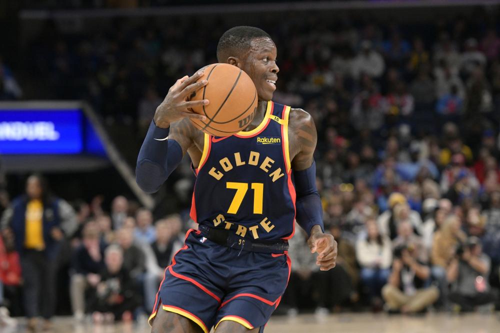 新疆队利用 新疆队利用