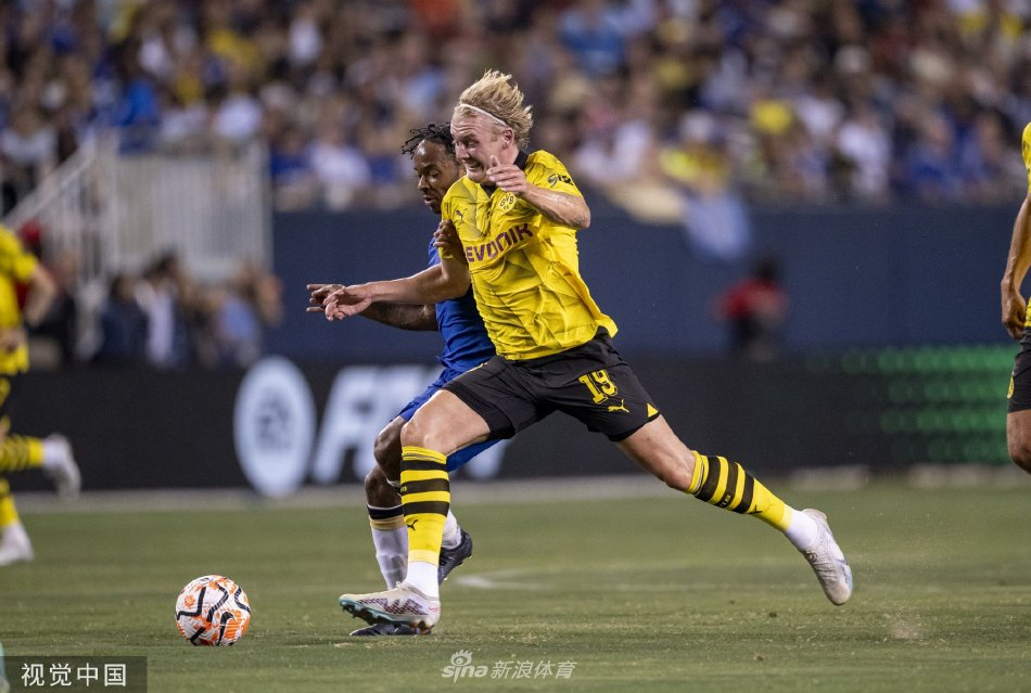 与之相对的 与之相对的